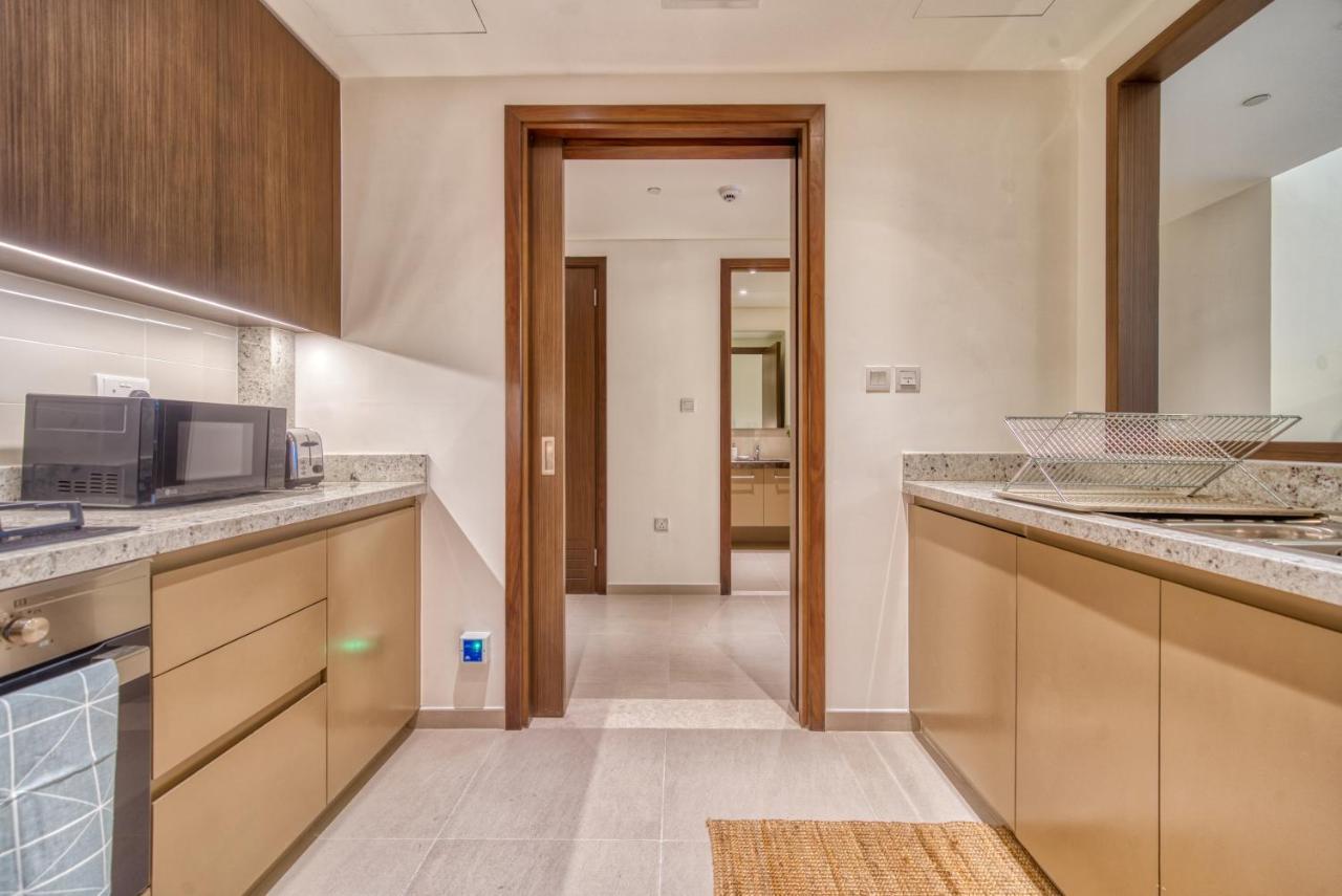 Incredible Views From This Classy Apt With Terrace Dubai Exterior photo